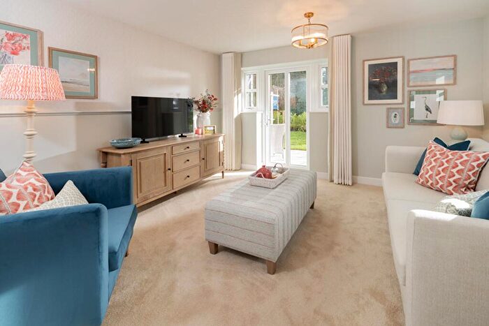 2 Bedroom Retirement Property To Rent In Haslemere Road, Liphook, Hampshire, GU30
