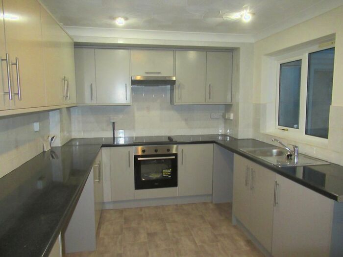 3 Bedroom Detached House To Rent In Rodber Close, Wincanton, BA9