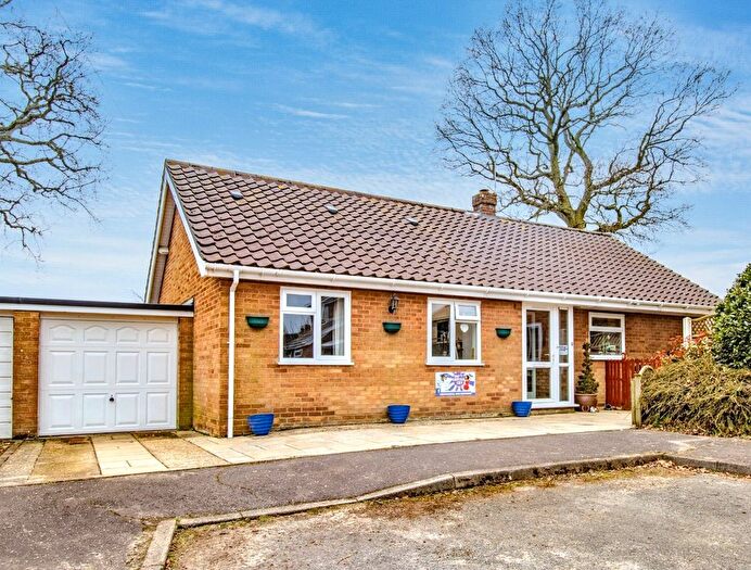 4 Bedroom Chalet For Sale In Cedar Close, North Elmham, Dereham, Norfolk, NR20