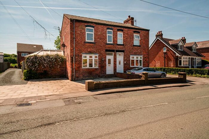 3 Bedroom Detached House For Sale In Square Lane, Burscough, L40