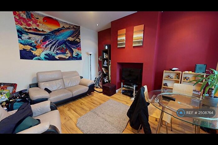 3 Bedroom Terraced House To Rent In Victoria Road, Kirkstall, Leeds, LS5