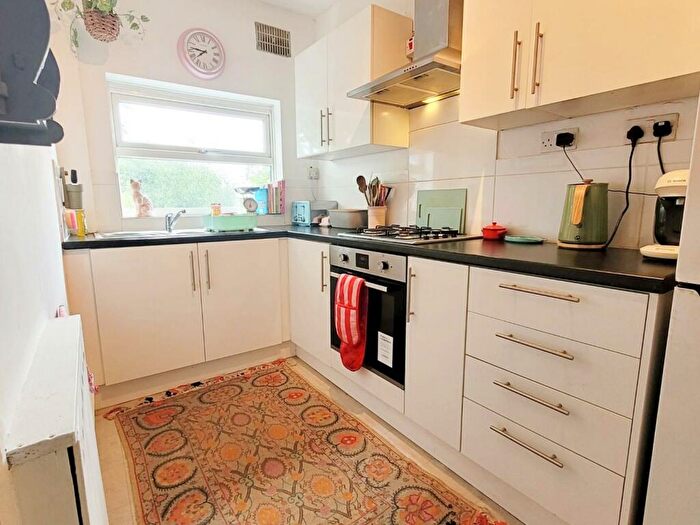 2 Bedroom Semi-Detached House For Sale In Tamworth Road, Amington, Tamworth, B77