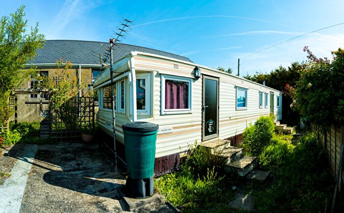 1 Bedroom Park Home For Sale In Trefgarn-Owen, Haverfordwest, SA62