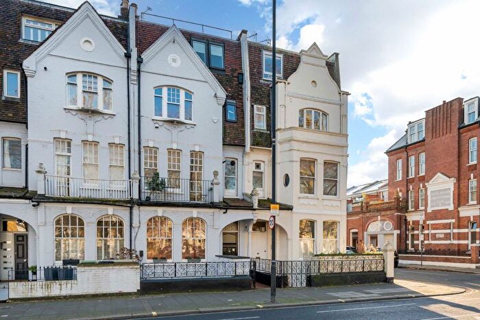 Studio To Rent In New Kings Road, Fulham, London, SW6