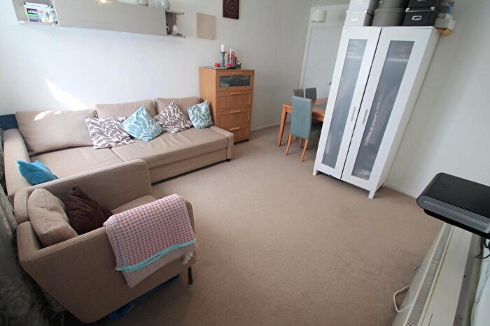 1 Bedroom Maisonette To Rent In Enderby Road, Luton, LU3