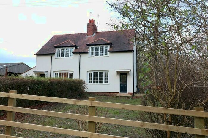 2 Bedroom Cottage To Rent In Terry Lug Cottages, Bramham Park, Bramham, LS23