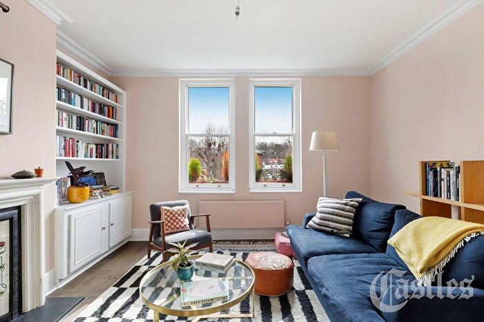 2 Bedroom Flat For Sale In Crouch Hall Road, N8