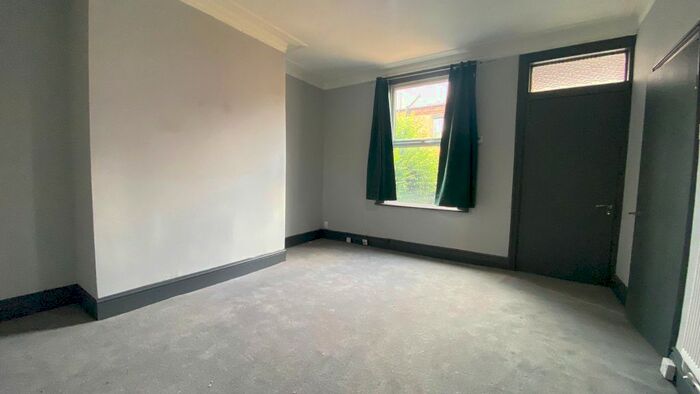 2 Bedroom Terraced House To Rent In Harlech Avenue, Beeston, Leeds, LS11