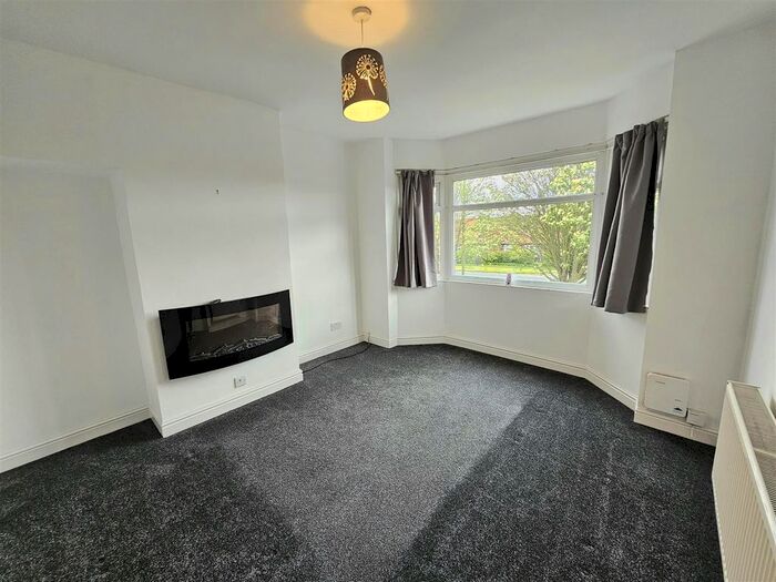 2 Bedroom Flat To Rent In Northmoor Road, Huntington, York, YO32