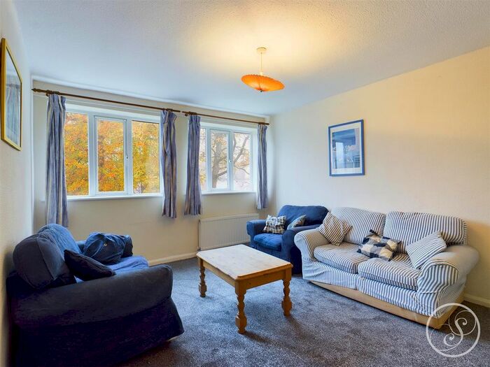 1 Bedroom Flat To Rent In Thorn Lane, Leeds, LS8