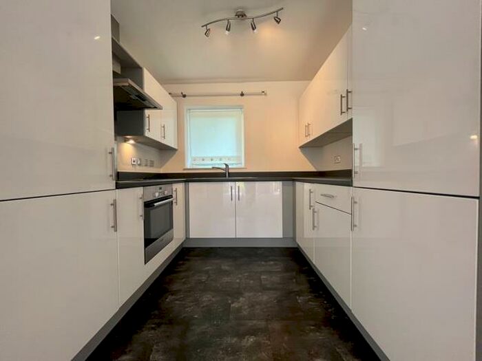 3 Bedroom House To Rent In Windrush Grove, Edgbaston, Birmingham, B15