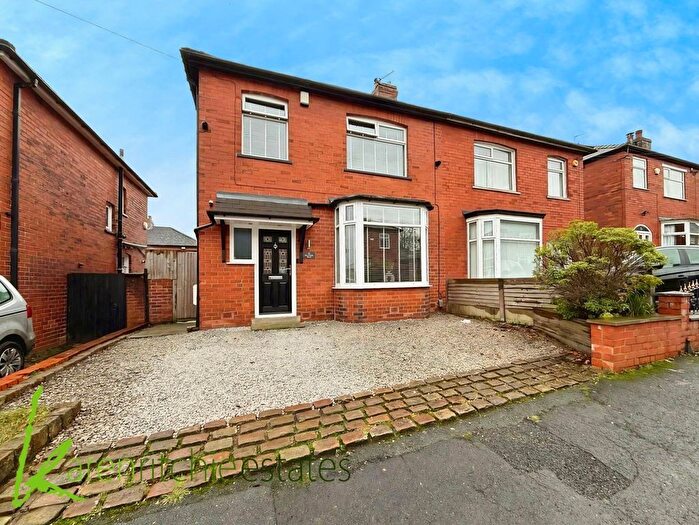 3 Bedroom Semi Detached House For Sale In Beechfield Road, Smithills, BL1