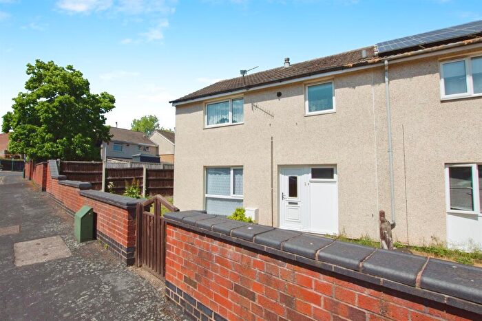 3 Bedroom Semi-Detached House For Sale In Clayfield Close, Nottingham, NG6