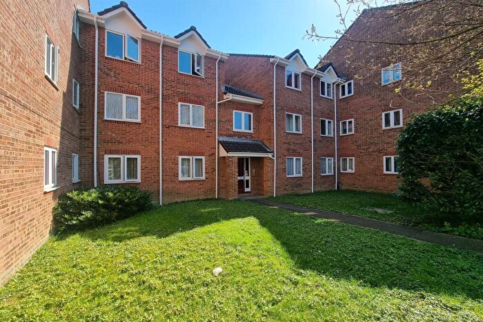 1 Bedroom Flat To Rent In Eastleigh, SO50