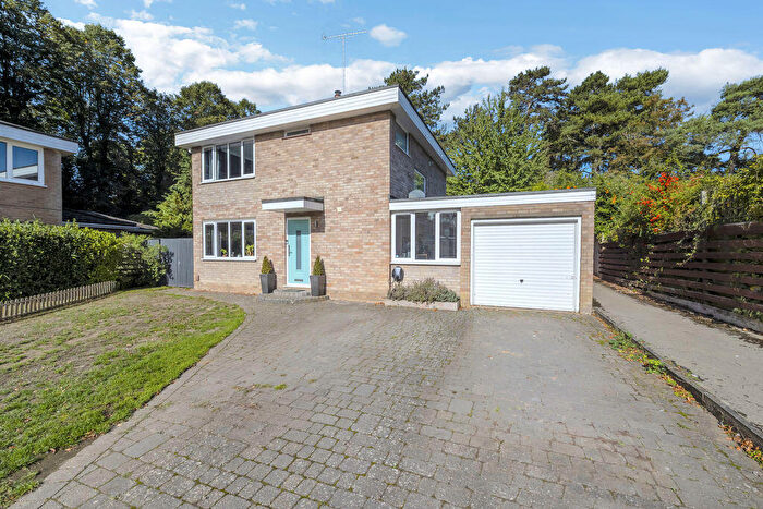 4 Bedroom Detached House For Sale In Fountains Road, Bury St. Edmunds, IP33