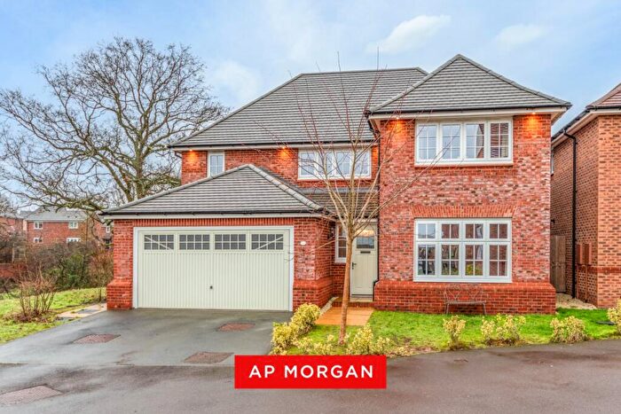 4 Bedroom Detached House For Sale In Oakengates Close, Webheath, Redditch, Worcestershire, B97