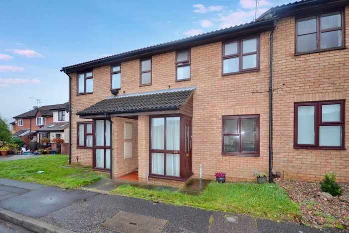 1 Bedroom Flat To Rent In Burgess Field, Springfield, Chelmsford CM2