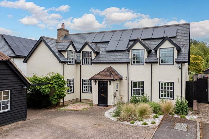 4 Bedroom Detached House For Sale In Cassander Close, Fowlmere, SG8