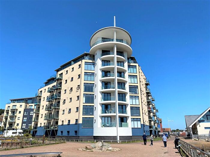 2 Bedroom Flat To Rent In West Quay, Newhaven, BN9