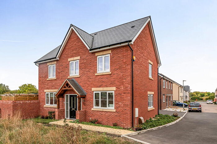 4 Bedroom Detached House For Sale In Callum Way, Westbury, BA13