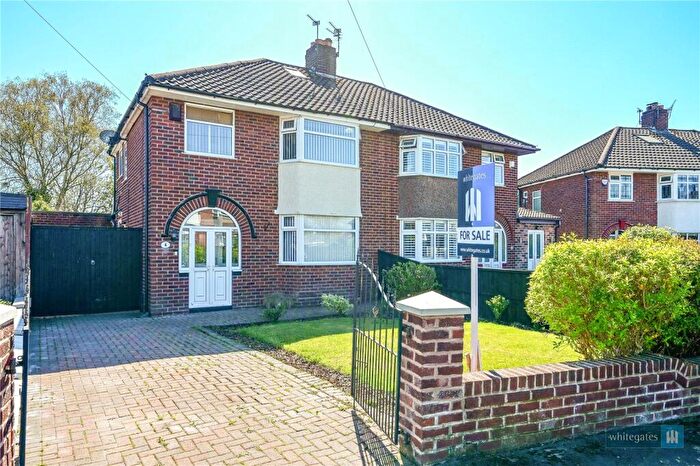 4 Bedroom Semi-Detached House For Sale In Broom Close, Eccleston Park, Prescot, Merseyside, L34