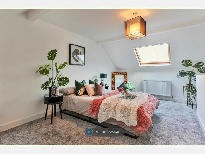 3 Bedroom Terraced House To Rent In Chesterfield Road, Sheffield, S8