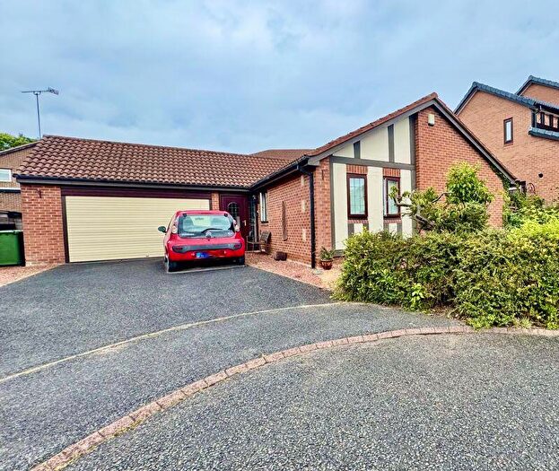 3 Bedroom Bungalow For Sale In Haydon, Fatfield, Washington, NE38