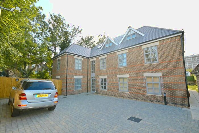 3 Bedroom Apartment To Rent In Noel Court, Grenaby Road, Croydon, CR0