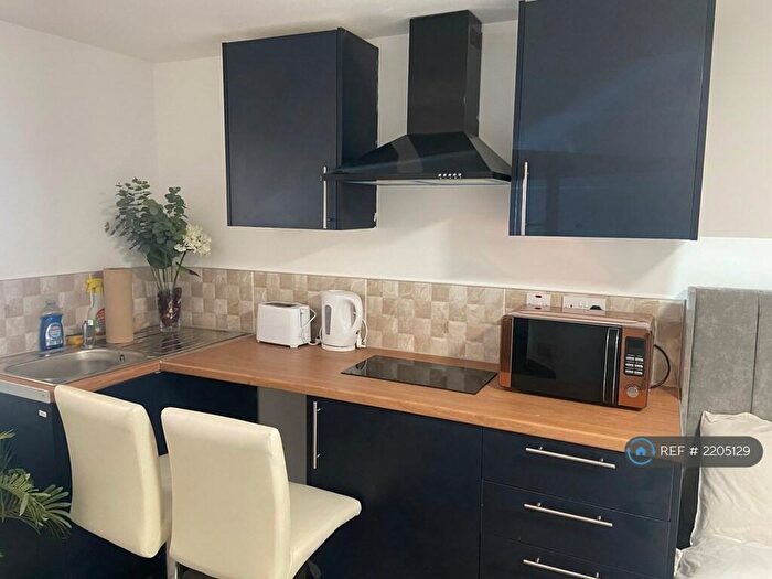 Studio To Rent In Wavertree Road, Liverpool, L7