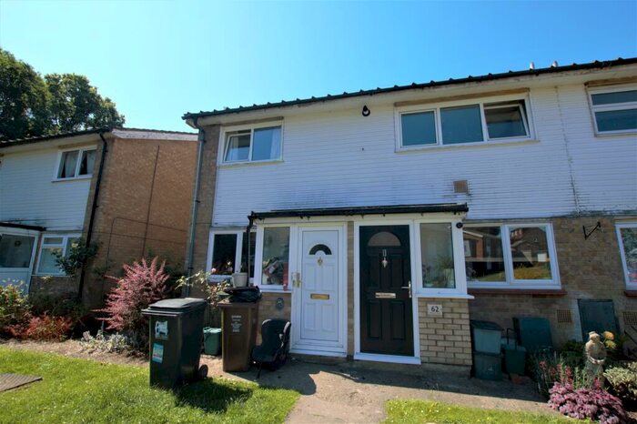 2 Bedroom Maisonette To Rent In Tennyson Road, St Albans, AL2