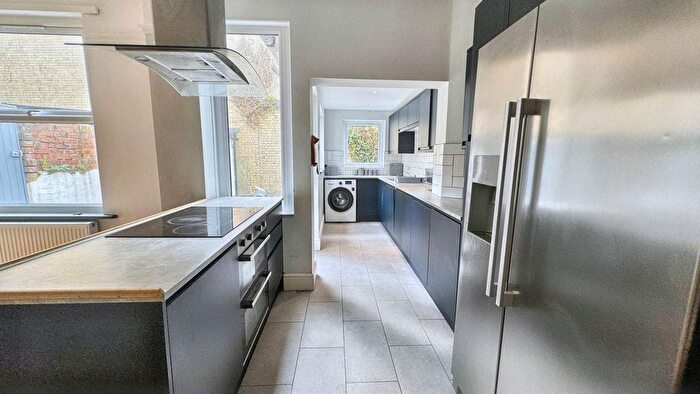 5 Bedroom Property To Rent In Hinton Road, Fishponds, Bristol, BS16