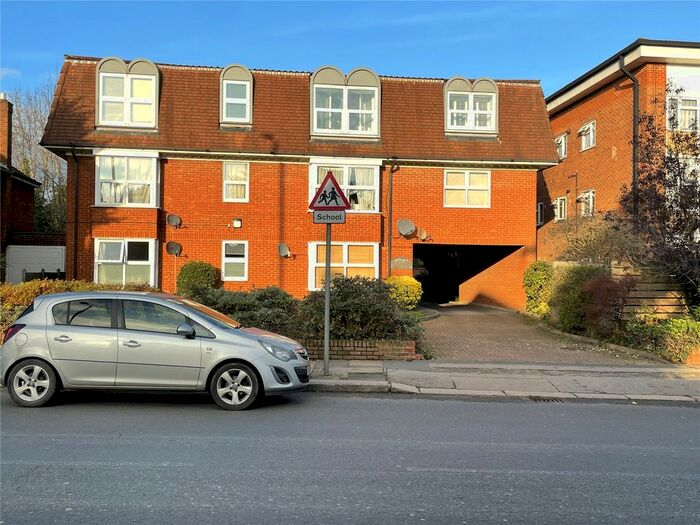 2 Bedroom Flat To Rent In Oakleigh Road North, London, N20
