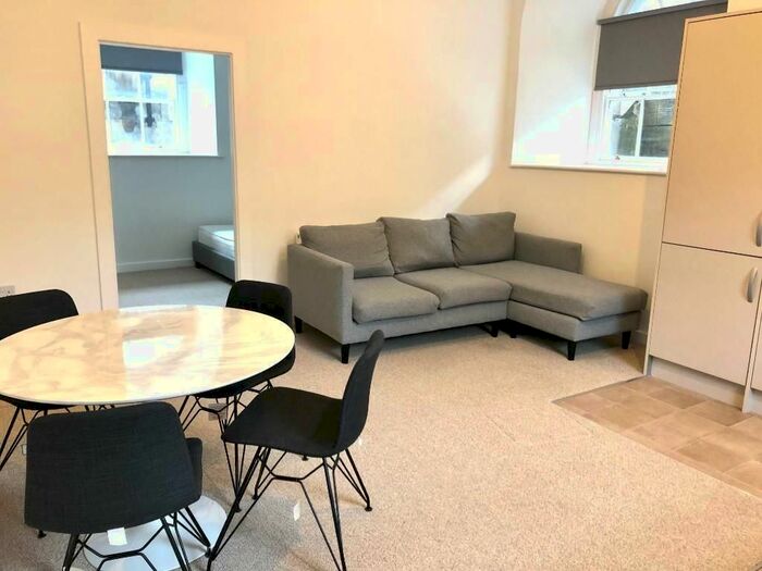 2 Bedroom Flat To Rent In Albert Terrace Road, Sheffield, S6