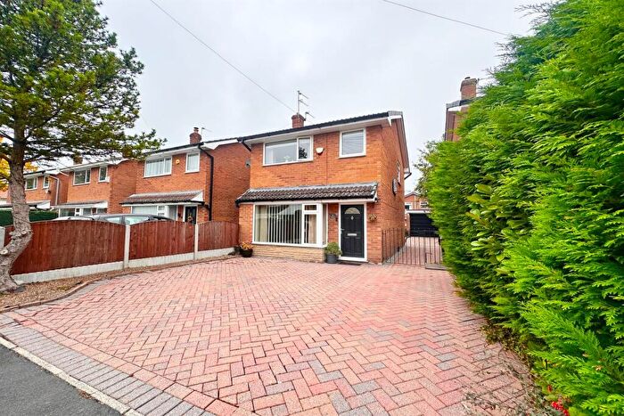 3 Bedroom Detached House For Sale In Bittern Close, Poynton, SK12