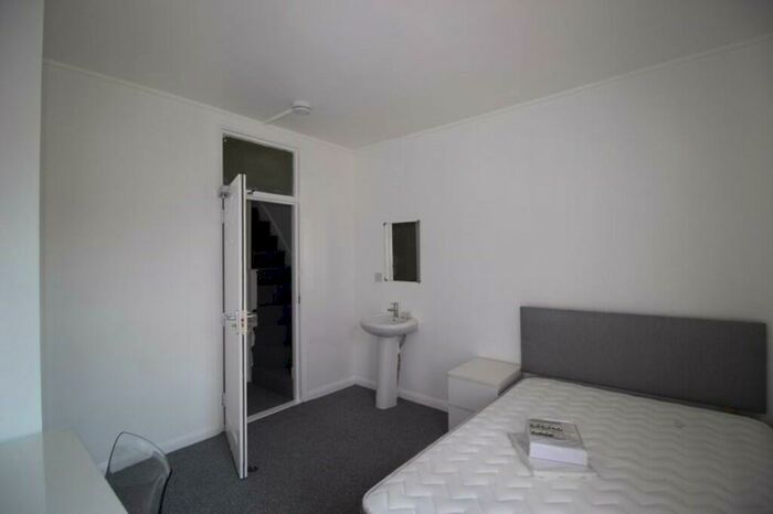 1 Bedroom Terraced House To Rent In *Students* Room, Bridlington Street, Radford, NG7