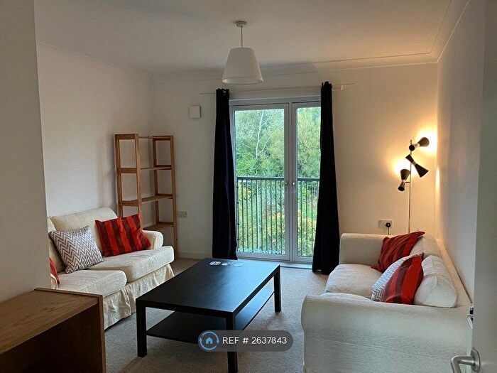 2 Bedroom Flat To Rent In Garscube Road, Glasgow, G20