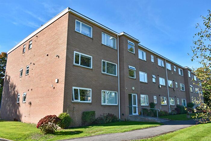 2 Bedroom Flat To Rent In Spencer Road, New Milton, BH25