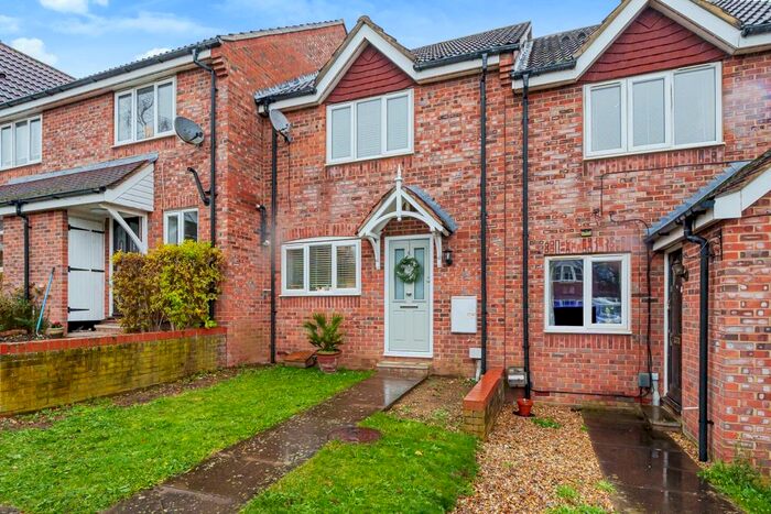 3 Bedroom Terraced House To Rent In Thellusson Way, Mill End, Rickmansworth, WD3