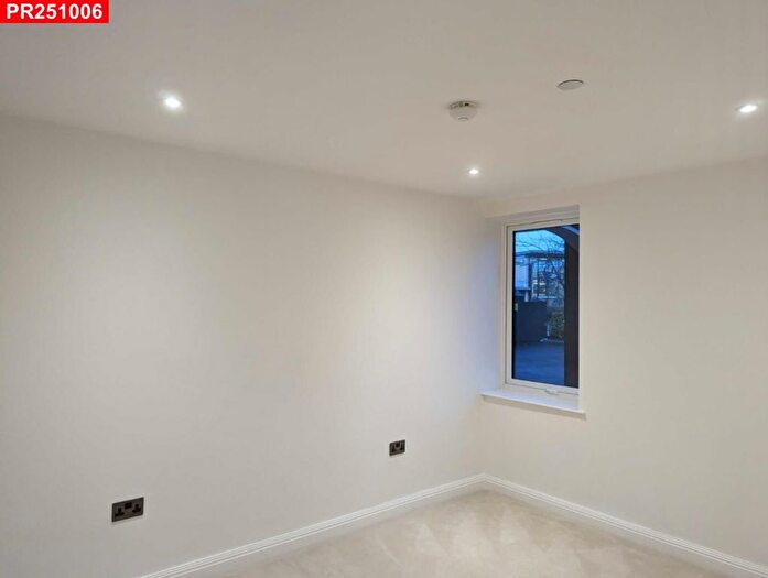 2 Bedroom Flat To Rent In Swan Courtyard, Charles Edward Road, Yardley, Birmingham, B26