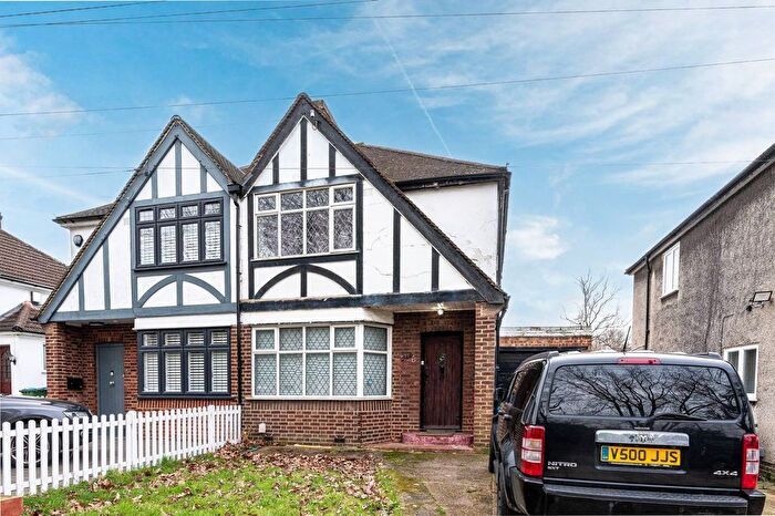 3 Bedroom Semi Detached House For Sale In Broad Walk, Blackheath, London, SE3