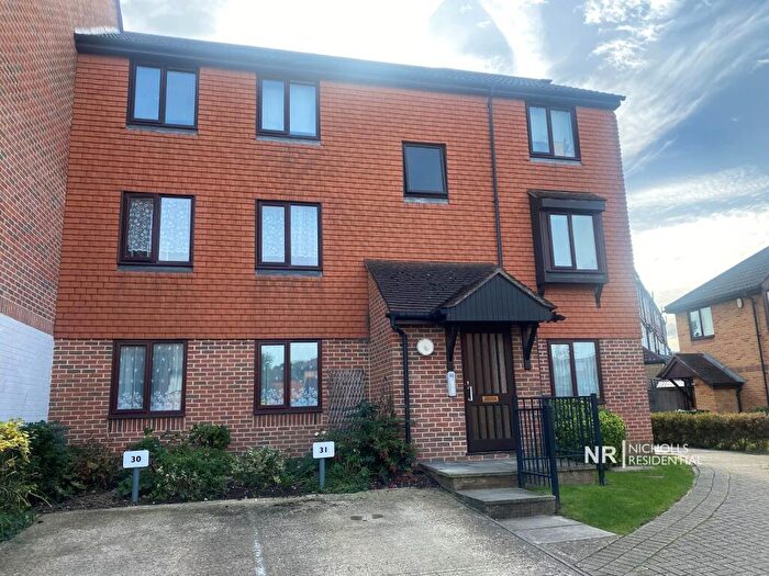 1 Bedroom Flat To Rent In Chelsea Gardens, North Cheam, Surrey., SM3