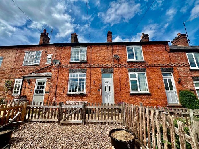 2 Bedroom Cottage For Sale In Kelmarsh Road, Arthingworth, Market Harborough, LE16