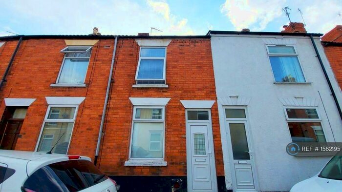 2 Bedroom Terraced House To Rent In College Street, Grantham, NG31