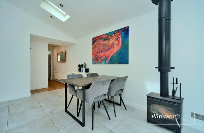 2 Bedroom Semi-Detached House For Sale In Longfellow Road, Worcester Park, KT4