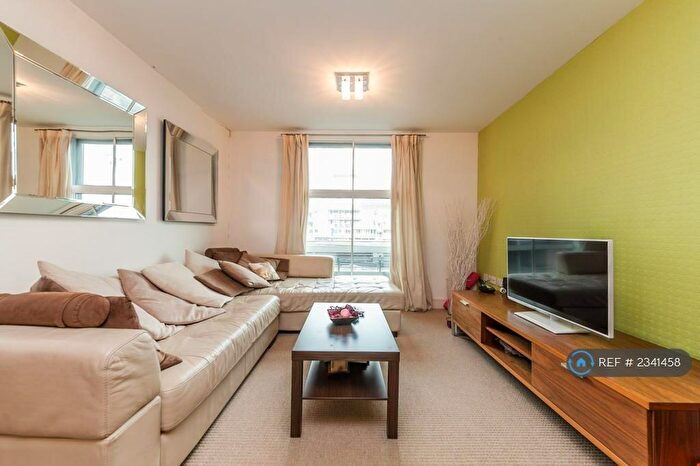 1 Bedroom Flat To Rent In Warwick Building, London, SW11
