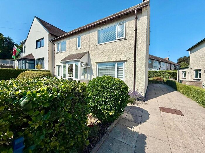 3 Bedroom House For Sale In Park Drive, Deganwy, Conwy, LL31