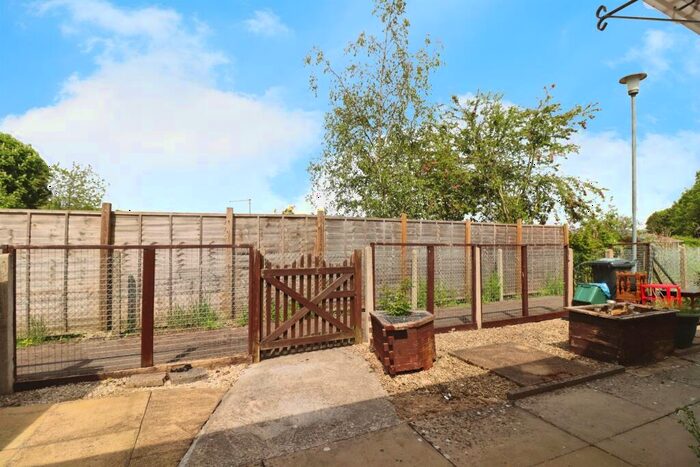 2 Bedroom Semi-Detached Bungalow For Sale In Penrith Gardens, Bristol, BS10