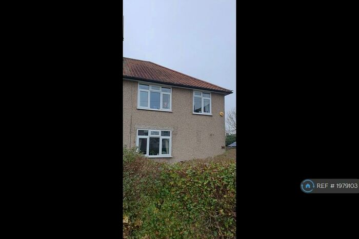 3 Bedroom End Of Terrace House To Rent In Keppel Road, Dagenham, RM9