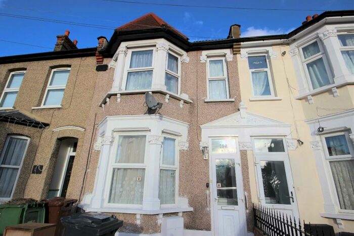 4 Bedroom Terraced House To Rent In St. Awdrys Road, Barking, IG11