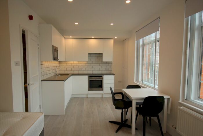 1 Bedroom Studio To Rent In Harrowby Street, Marylebone, London, W1H